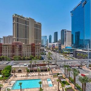 Suite City View
